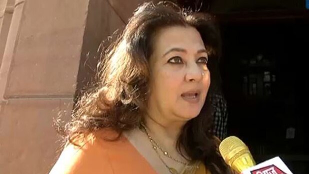 मुनमुन सेन बोलीं- ड्राइवर और मजदूर बहुत परेशान हो रहे हैं