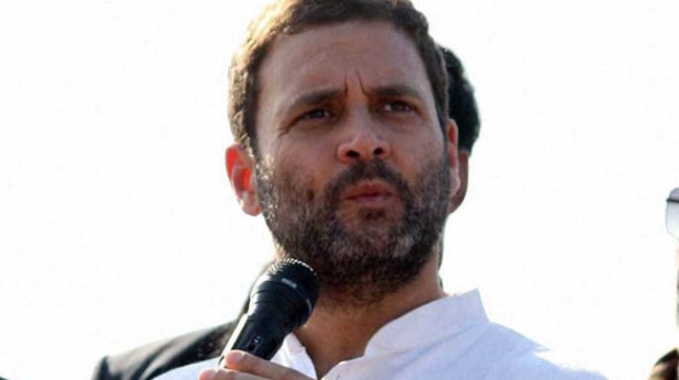 राहुल और पुलिस अफसरों की थाने में बहस