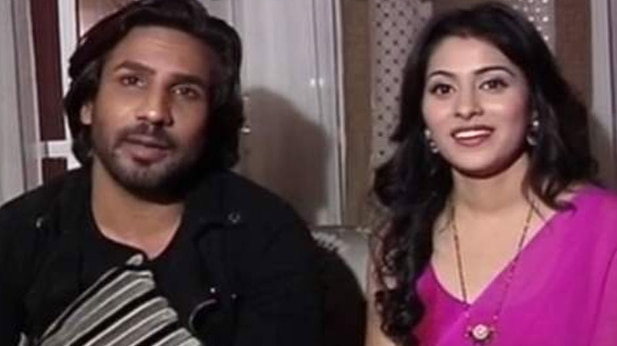 रवि-देविका