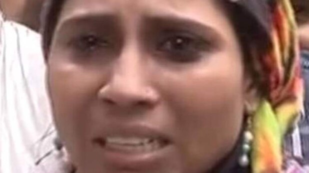 आज भी रुला रहा है रुपया