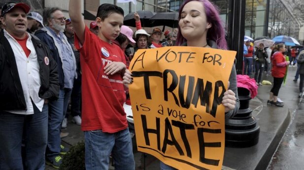 रैली में फायरिंग