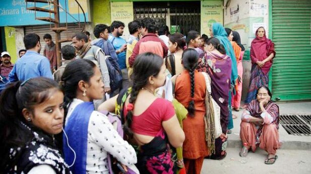 देश में नोट के लिए संग्राम जारी!