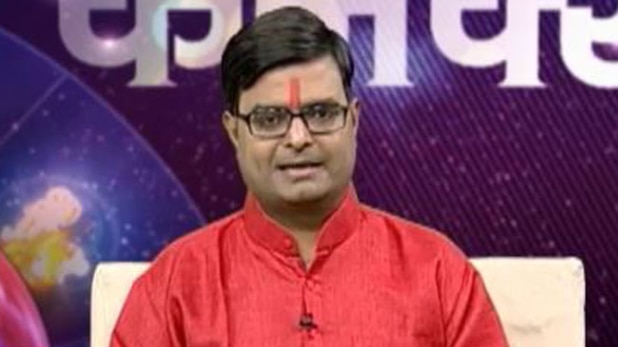 पिता के आशीर्वाद से सूर्य ऐसे करें मजबूत