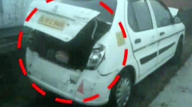 घने कोहरे में यमुना एक्सप्रेस-वे पर भिड़ी गाड़ियां