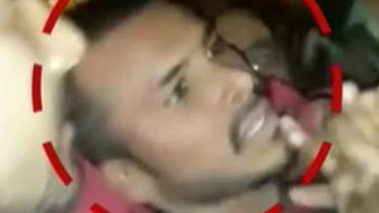 मनचले की धुनाई