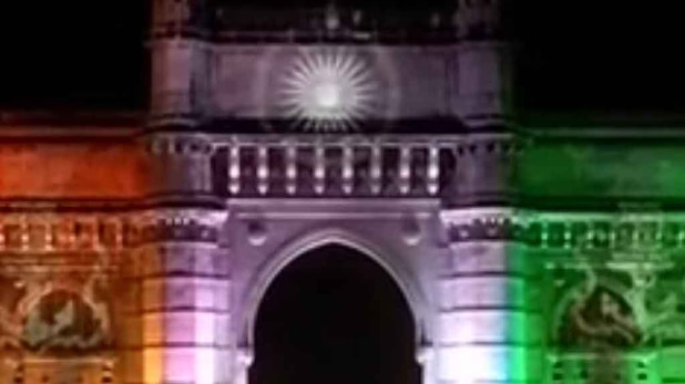 नौसेना ने किया अपने शौर्य का प्रदर्शन