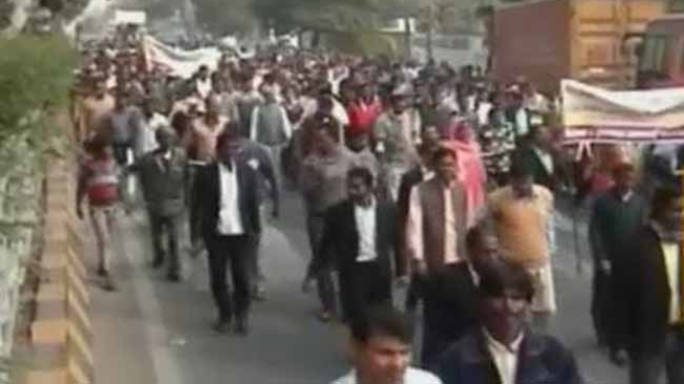 देखें 100 शहरों की बड़ी खबरें