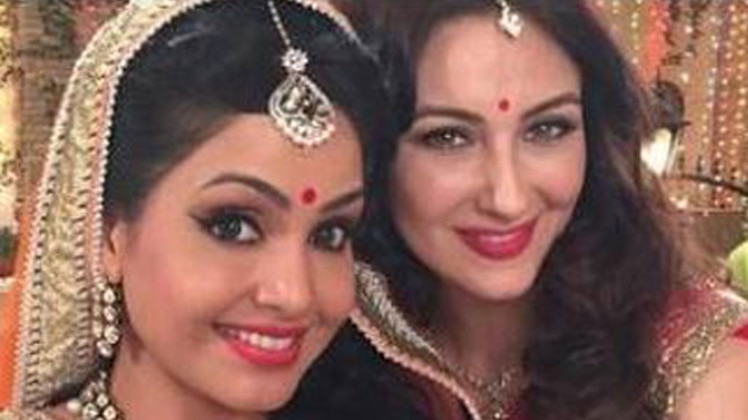 अंगूरी भाभी के साथ अनीता भाभी