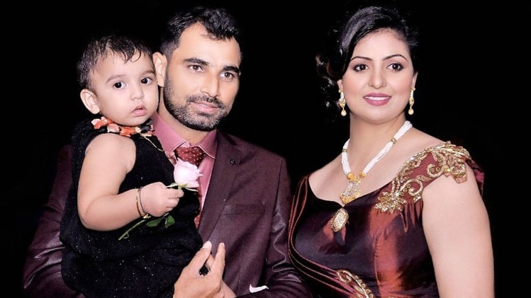 पत्नी की ड्रेस पर कमेंट्स से भड़के मो. शमी