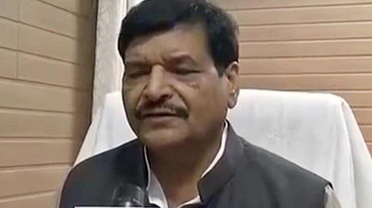 अखिलेश और रामगोपाल की पार्टी में हुई वापसी