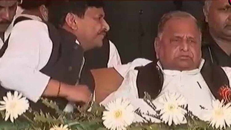 समाजवादी कुनबे में अब टिकट बंटवारे पर घमासान