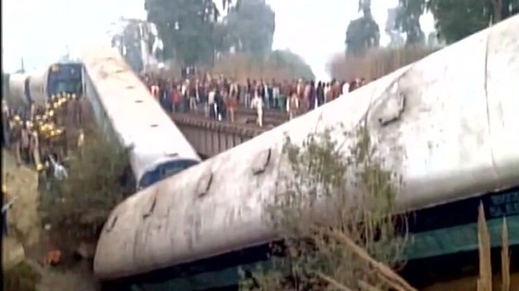 कानपुर में फिर पटरी से उतरी ट्रेन, 12 लोग जख्मी