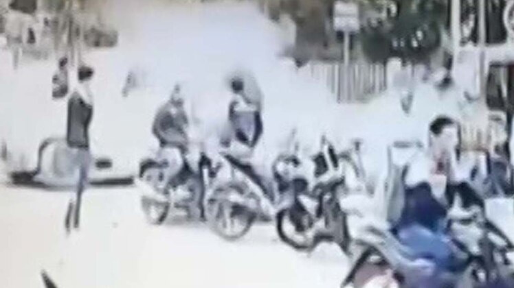 जब हवा भरने के दौरान फटा ट्रक का टायर