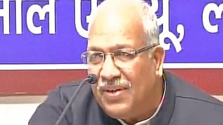 सपा नेता अंबिका चौधरी बीएसपी में हुए शामिल