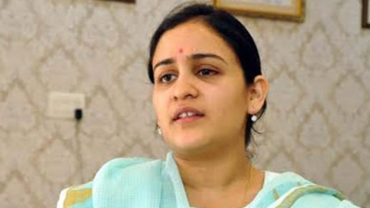 अपर्णा यादव