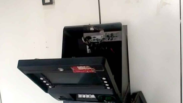 पुलिस मामले की छानबीन कर रही है