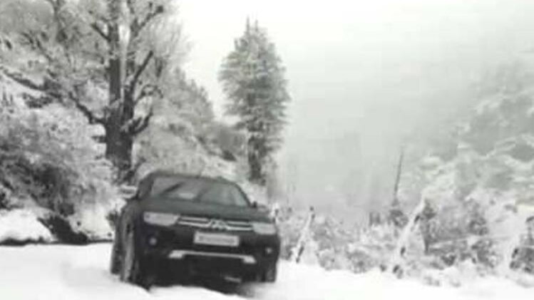 बर्फबारी