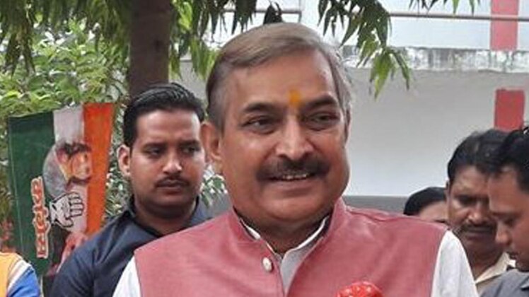 प्रमोद तिवारी का विनय कटियार को जवाब