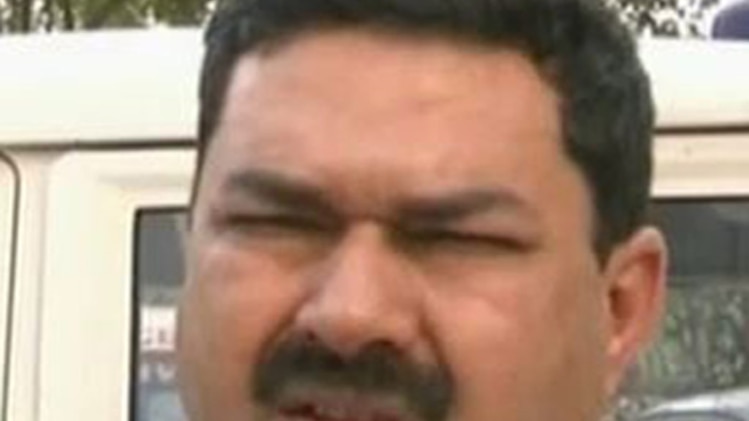 महिला से छेड़छाड़ के आरोपी को ढूंढने में जुटी गुड़गांव पुलिस