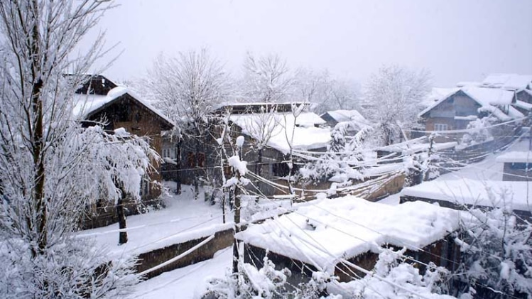 बर्फबारी