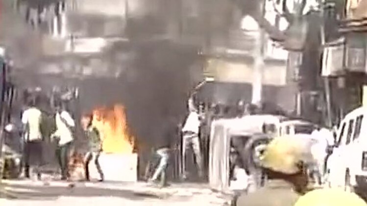 तमिलनाडु में जलीकट्टू पर जारी विरोध-प्रदर्शन