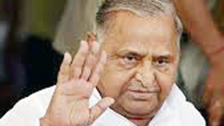 टॉप न्यूज: साइकिल पर आज होगा फैसला