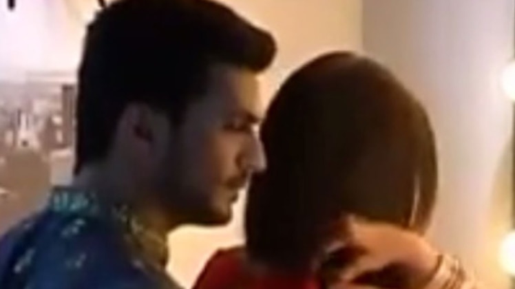 नैना और राघव