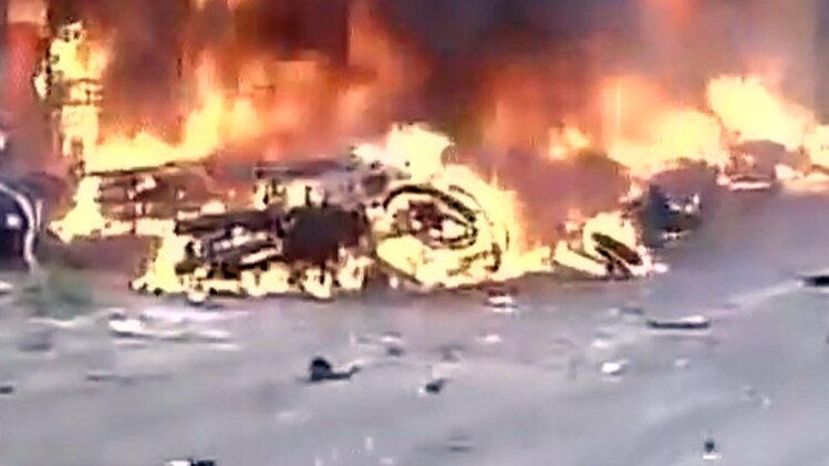 जलीकट्टू पर प्रदर्शन जारी