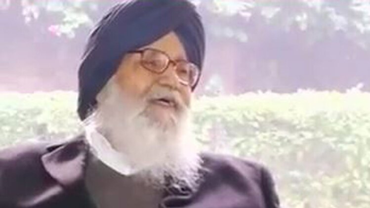 चुनाव में जीत की हैट्रिक लगाएंगे: प्रकाश सिंह बादल