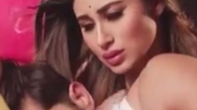 रॉकी और शिवांगी का रोमांस