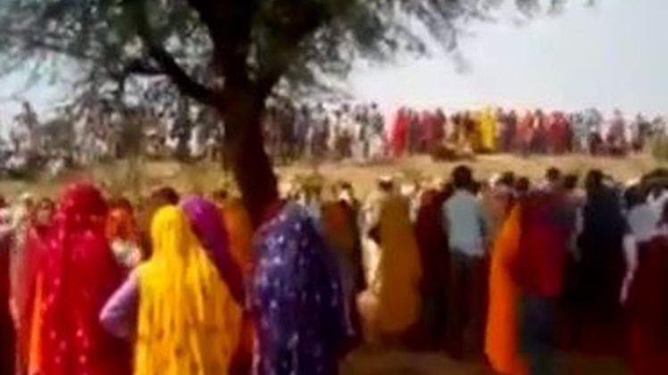 अलवर के गांव में तेंदुए का आंतक!