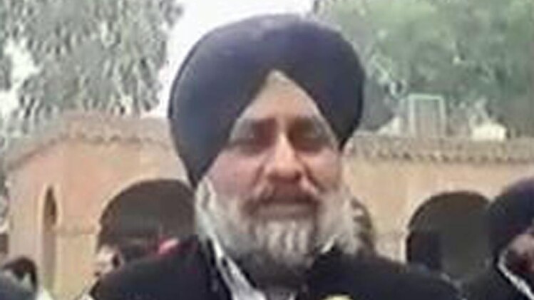 वोट डालने के बाद अस्तबल पहुंचे सुखबीर बादल