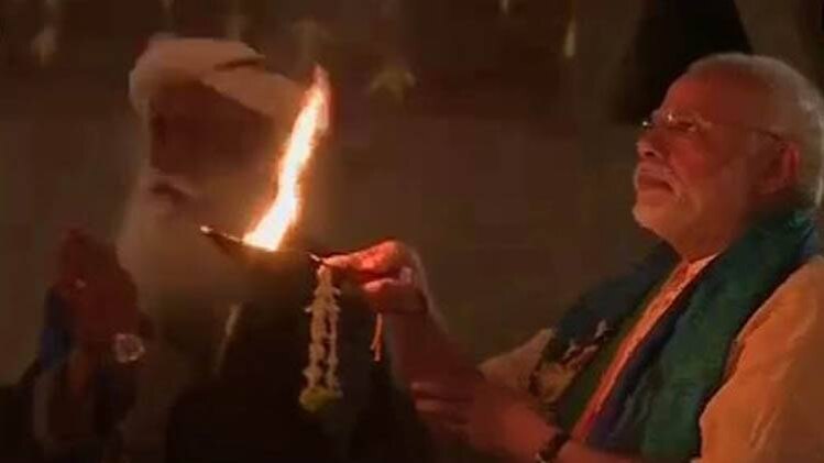 पीएम मोदी ने किया शिवजी की मूर्ति का अनावरण