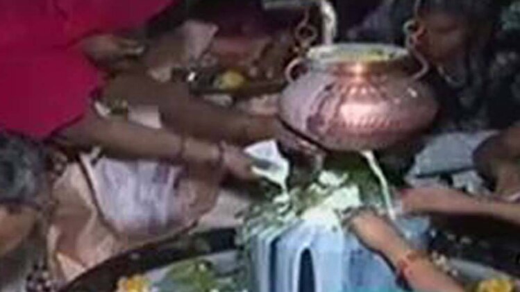 ये है धर्म की सियासी प्रयोगशाला!