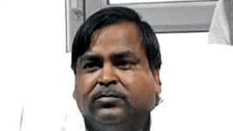 गायत्री प्रजापति