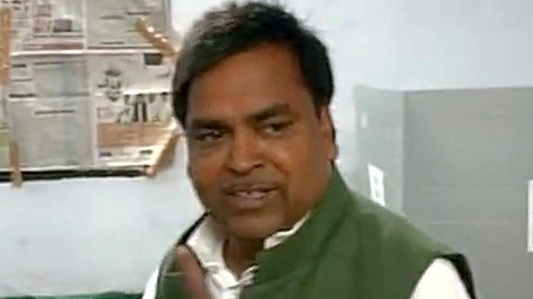 गायत्री प्रजापति