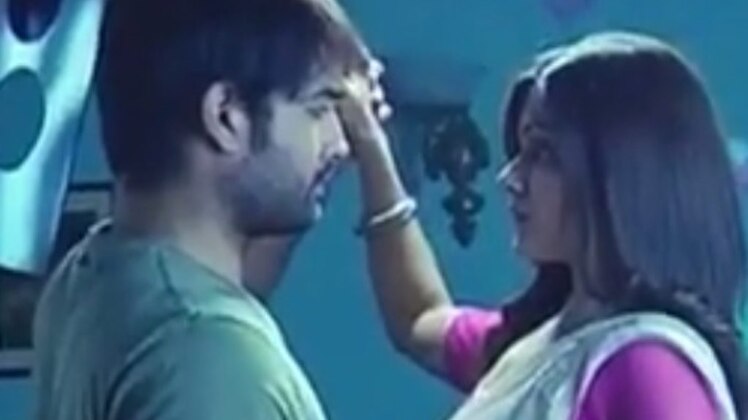 आधी रात को हरमन-सौम्या की प्रेम लीला