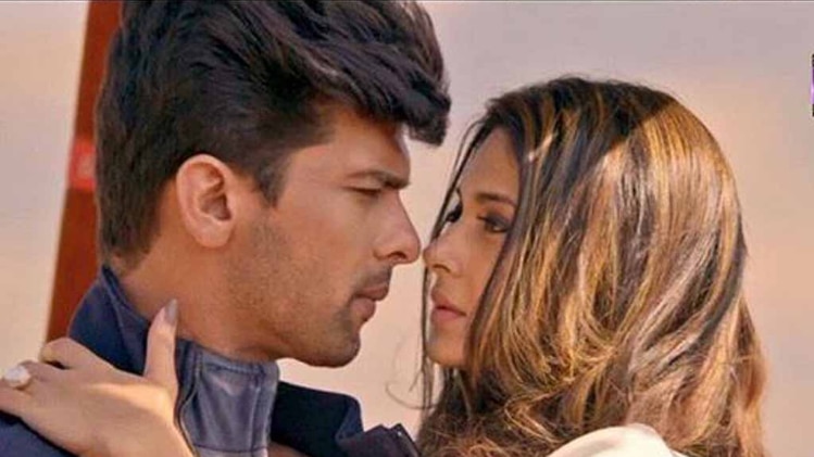 कुशाल टंडन और जेनिफर विंगेट