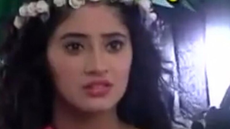 नायरा ने की कार्तिक की पिटाई