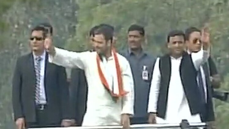 अखिलेश यादव