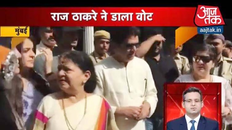 शतक आजतक: वोटिंग के लिए सितारों का मेला