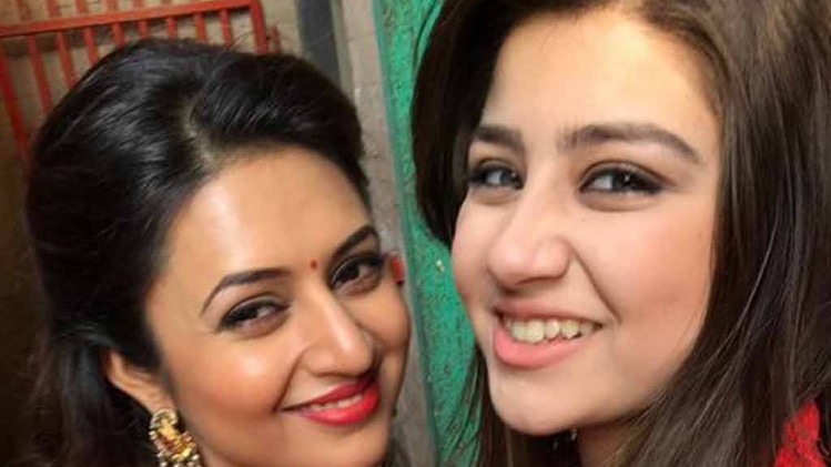 मेरिज एनिवर्सरी पर इशिता-रुही कर रहीं हैं रमन का इंतजार