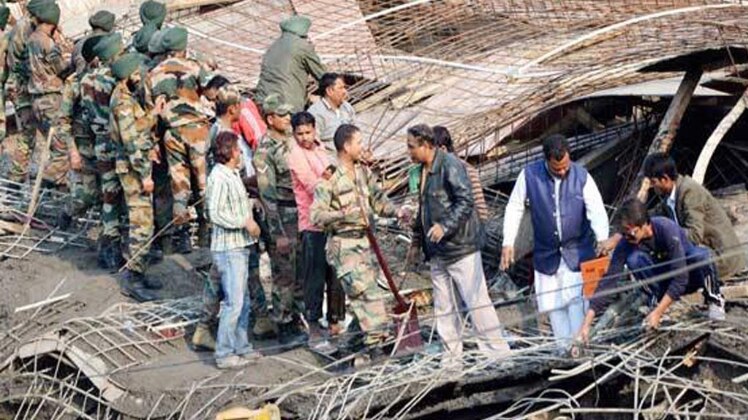 कानपुर में गिरी इमारत, देखें सभी बड़ी खबरें