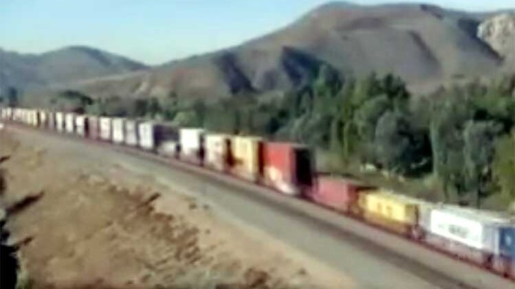 दुनिया की सबसे लंबी ट्रेन