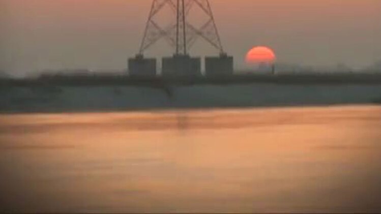 वोटर गंगा किनारे वाला