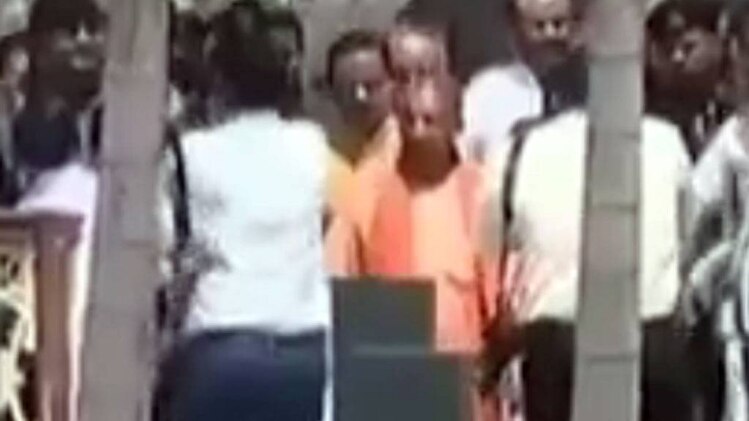 योगी आदित्यनाथ