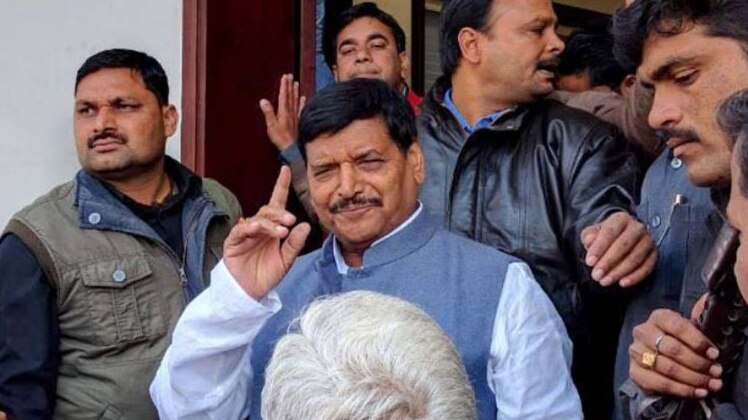 शिवपाल ने किया अखिलेश यादव का बचाव