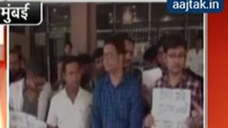 चार दिन से हड़ताल पर थे डॉक्टर