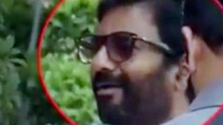 चप्पलमार सांसद