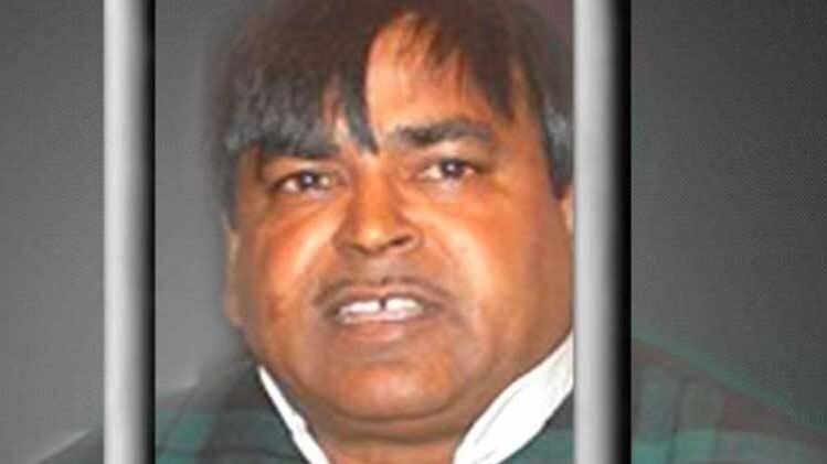 गायत्री प्रजापति